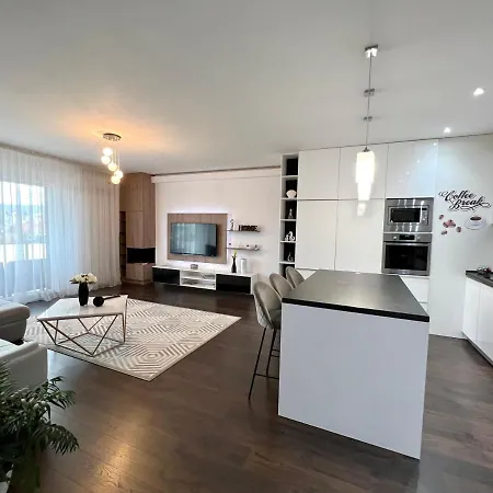 Luxury - View Apartment *